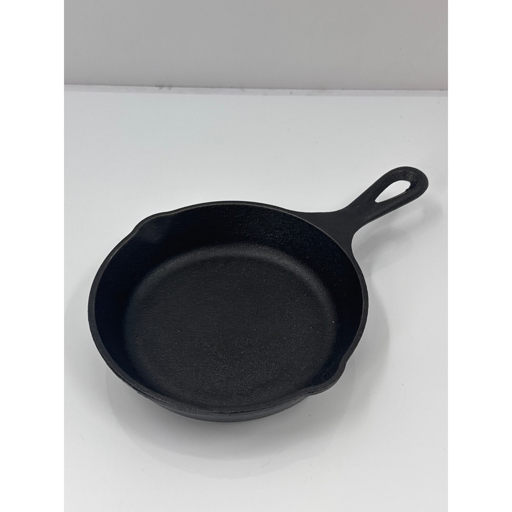Lodge 6.5 Inch Cast Iron Skillet Pan 3SK Made in USA Black Pre-Seasoned